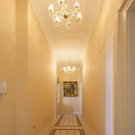 Filip's Palace Luxurious * Lubiana