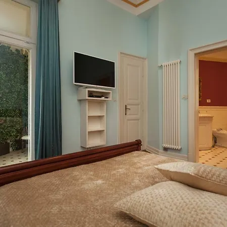 Filip's Palace Luxurious Appartamento *
