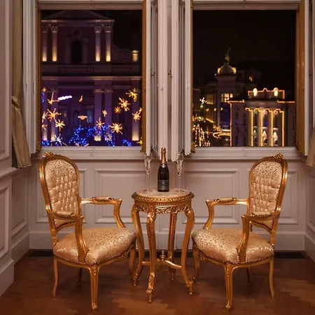 Filip's Palace Luxurious アパート