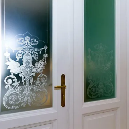Filip's Palace Luxurious アパート