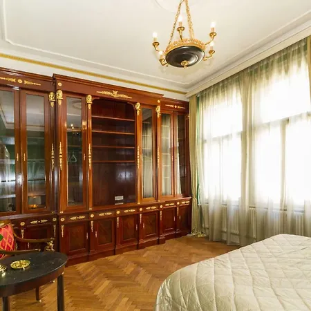 Filip’s Palace Luxurious *