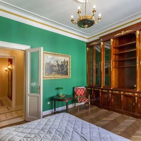 Filip's Palace Luxurious Apartment Laibach