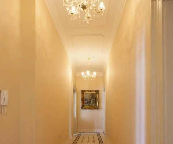 Filip's Palace Luxurious * Любляна