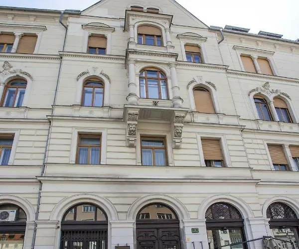 Filip's Palace Luxurious * Любляна